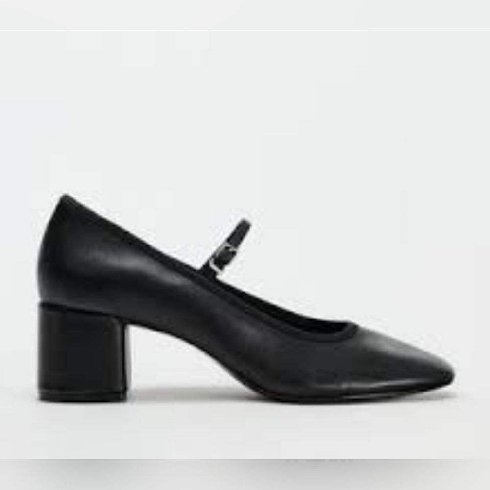 Zara Women's Black Pump with Strap